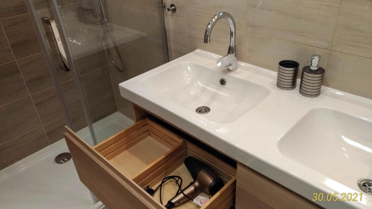 Dajax Apartament פוביירובו מראה חיצוני תמונה
