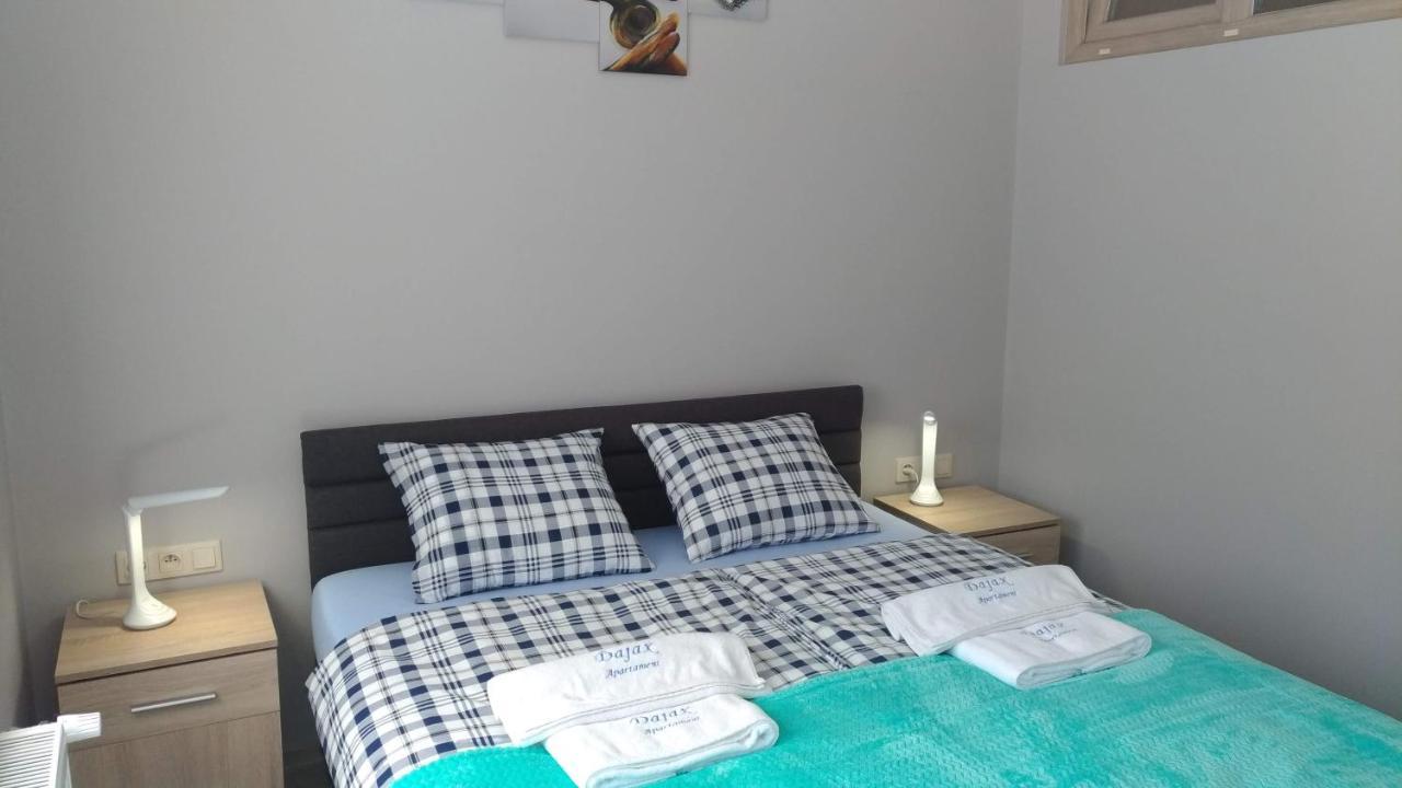 Dajax Apartament פוביירובו מראה חיצוני תמונה